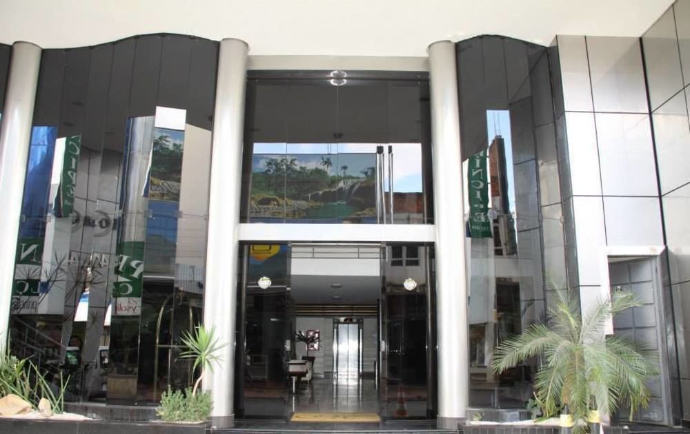 Hotel Monte Rey Montes Claros Exteriör bild